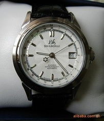 上海万科表业 多元化钟表产品系列与专业销售服务